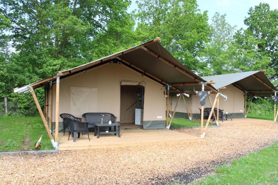 Camping De Waterbuffelfarm Oldemarkt Quarto foto